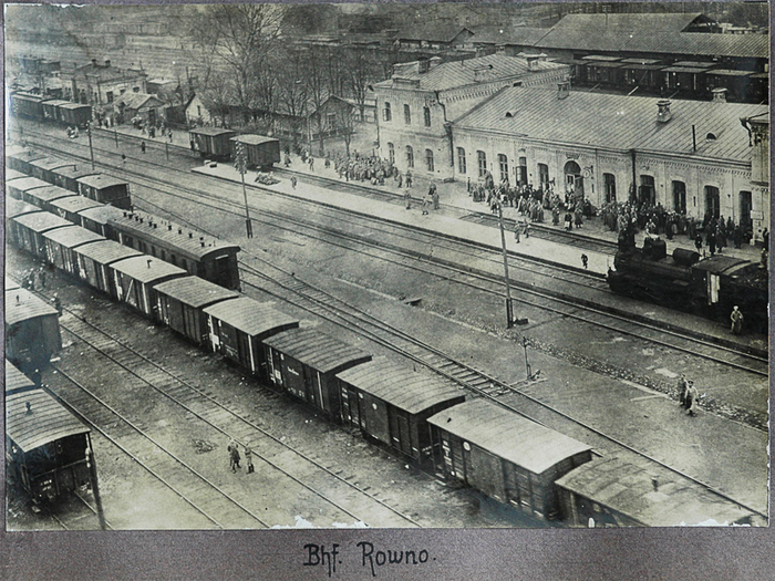 : .  ( . i;  .: R&#xF3;wne;  . Rowno)    - .      .          .