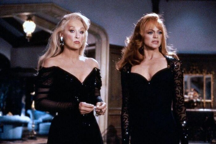     / Death Becomes Her (1992) , ,   ,  , , , , ,  ,  ,  , 