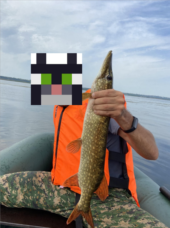 я с добычей(щуку отпустил)