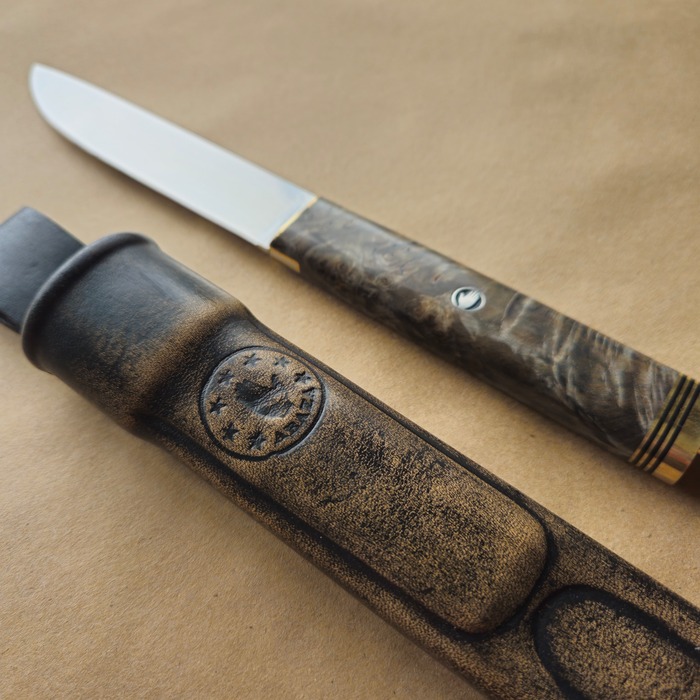 Попытался поиграть с покраской, результатом не особо доволен, но кто держал в руках оценили)