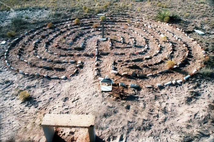 Один из каменных лабиринтов на Большом Заяцком острове, Архангельская область.