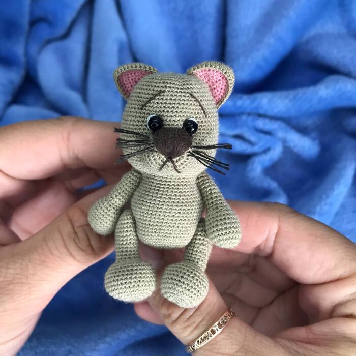 Котенок. Рост около 8 см. Ручки и ножки подвижные