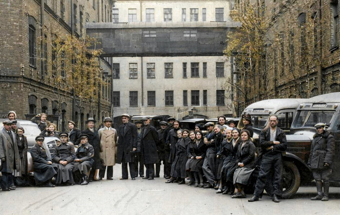 Фотографии Ленинграда довоенного времени. 20 раскрашенных фотографий 1930-х годов Колоризация, Старое фото, Фотография, Историческое фото, Архитектура, Ленинград, Санкт-Петербург, СССР, 1930-е, Длиннопост