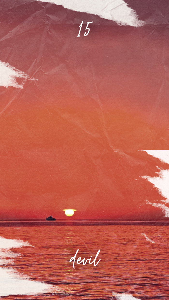 Тут без слов, просто оцените кадр, реально такой закат был, без фотошопа)