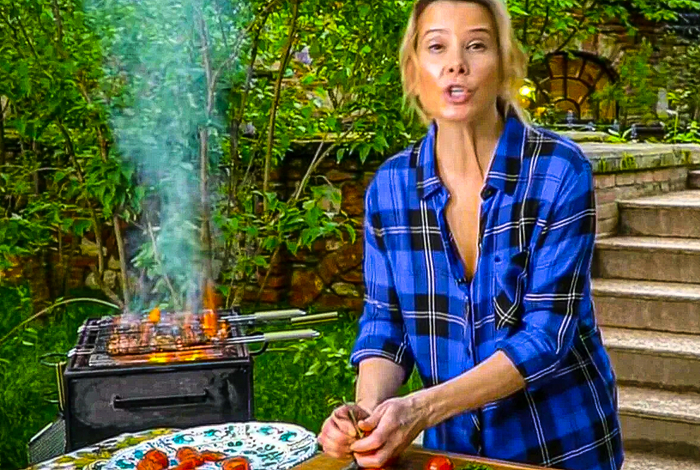 Юлия Высоцкая, гуру суетологической кулинарии