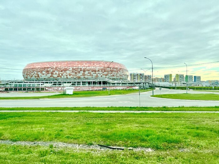 Большой, красивый, но..