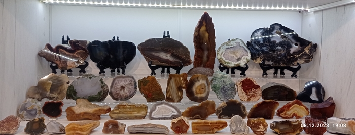 Немного агатов. От Украины (на западе) до Чукотки (на востоке)