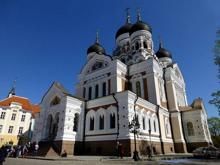 В Эстонии хотят снести собор Александра Невского. Депутаты Республики считают, что храм уродует облик Таллина