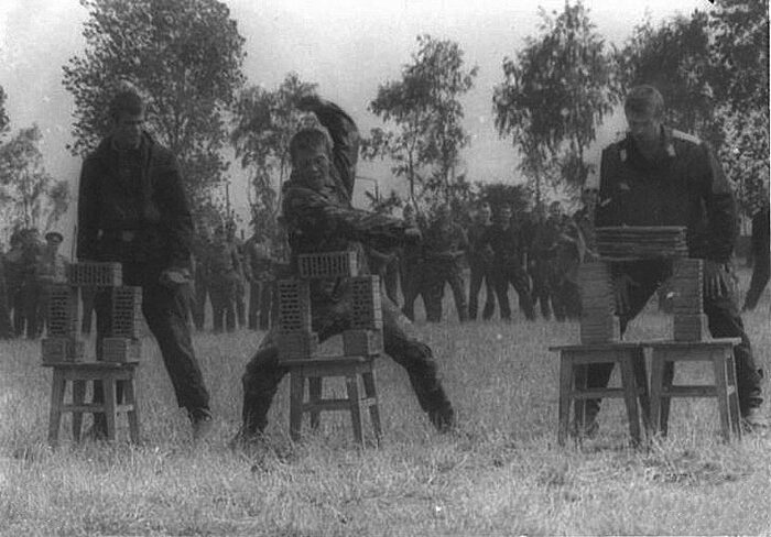 Показательные выступления со спецназом ГД