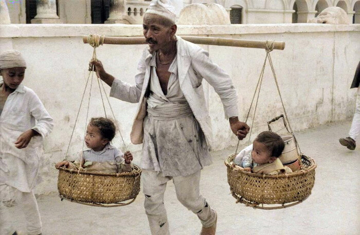 Подборка фотографий из прошлого, которые заставляют удивиться. 20 раскрашенных фотографий из ХХ века Старое фото, Историческое фото, Колоризация, 20 век, Длиннопост