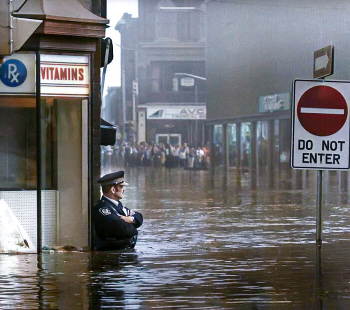 Подборка фотографий из прошлого, которые заставляют удивиться. 20 раскрашенных фотографий из ХХ века Старое фото, Историческое фото, Колоризация, 20 век, Длиннопост