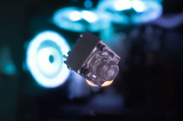 Huano Crystal silent