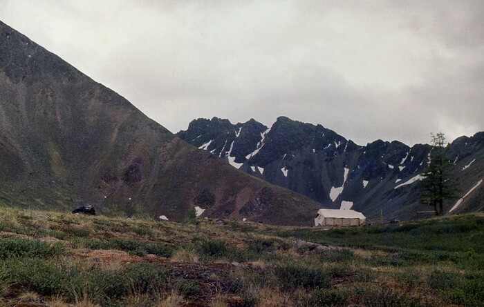 Согласитесь, место для лагеря было выбрано просто шикарное!