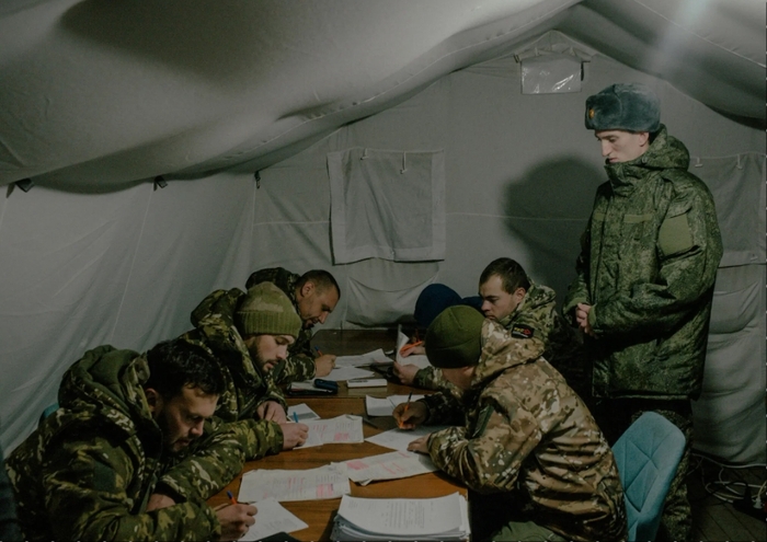 Подписание военного контракта с отрядом "Ахмат".