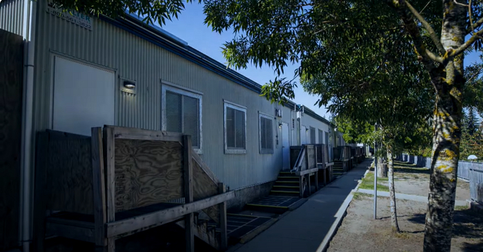 Ответ на пост «Обычная бесплатная средняя школа в Канаде»