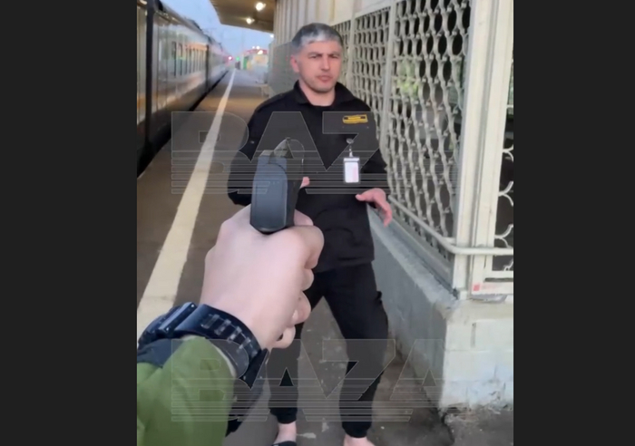 <!--noindex--><a href="https://pikabu.ru/story/khuligan_kotoryiy_ugrozhal_pistoletom_okhranniku_poka_ego_druzya_portili_vagonyi__zaderzhan_on_uzhe_izvinyaetsya_kakoy_srok_emu_grozit_11557752?u=https%3A%2F%2Ft.me%2Fs%2Fbazabazon&t=https%3A%2F%2Ft.me%2Fs%2Fbazabazon&h=798204e29f4be90d6b061ea54479d6d108e64901" title="https://t.me/s/bazabazon" target="_blank" rel="nofollow noopener">https://t.me/s/bazabazon</a><!--/noindex-->