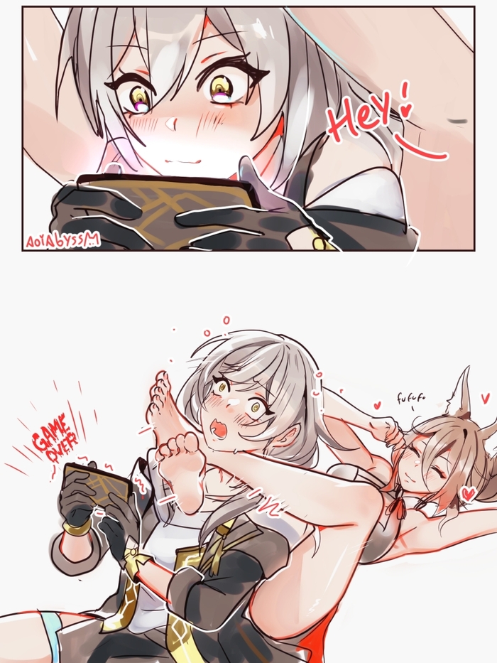 Лисица мешает женщине играть в игры