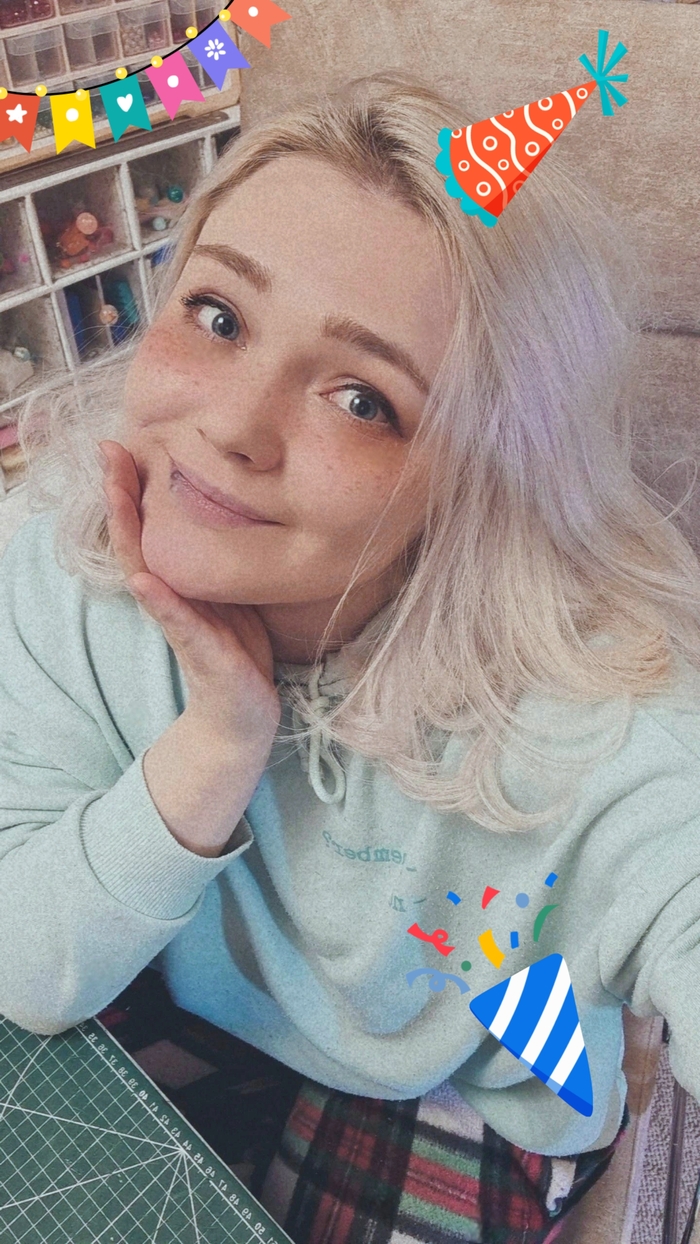 , , 32 (*&gt;_&lt;)***