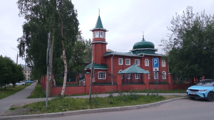 Мечеть на Карла Маркса, тоже Деревянная.