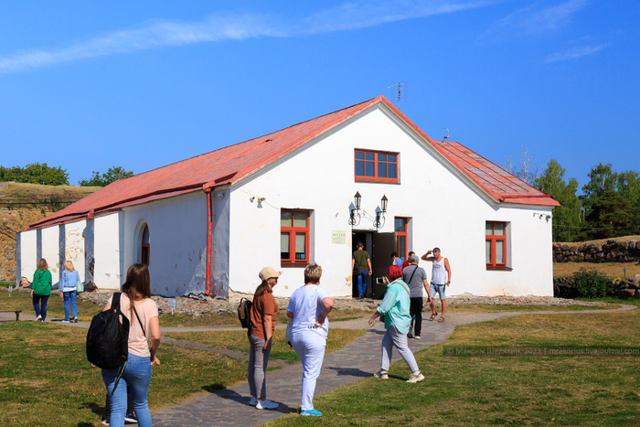 7.   1776 .  1962 .   .