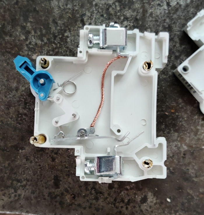 Хорошо оптимизированный автомат. Сертификат тоже наверняка есть.