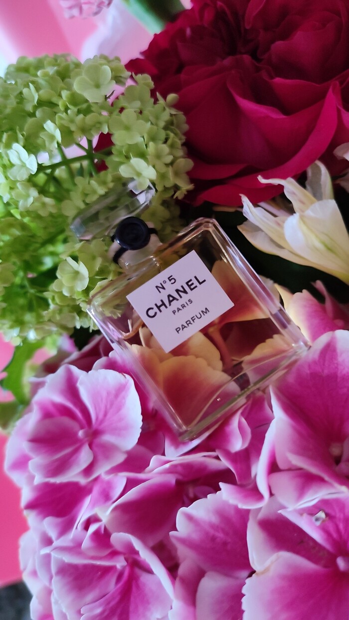 Коллекционная миниатюра: духи 7,5 мл Chanel №5 Мобильная фотография, Духи, Автограф, Знаменитости, КВН, Уральские пельмени, Артист, Длиннопост