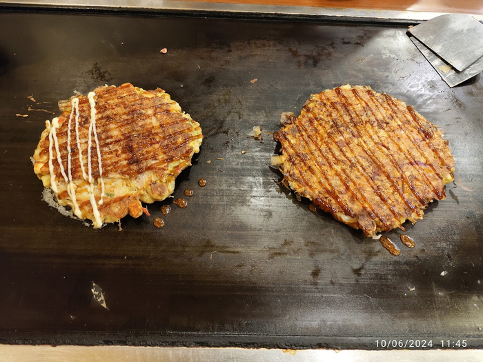 Капуста, смешанная с мукой, яйцом и небольшим количеством бульона даси