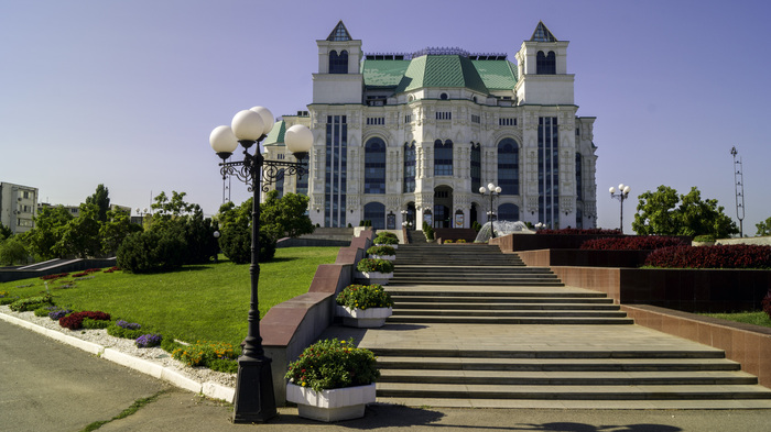 Театр оперы и балета