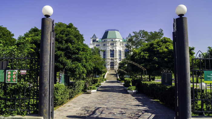 Театр оперы и балета