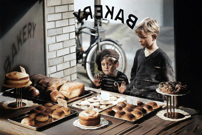 Осколки истории : Интересные и редкие ретро-фотографии Европы. 20 раскрашенных фотографий ХХ века. Часть IV Историческое фото, Старое фото, Фотография, Колоризация, Европа, Франция, Испания, Польша, Бельгия, Италия, Венгрия, 20 век, Длиннопост