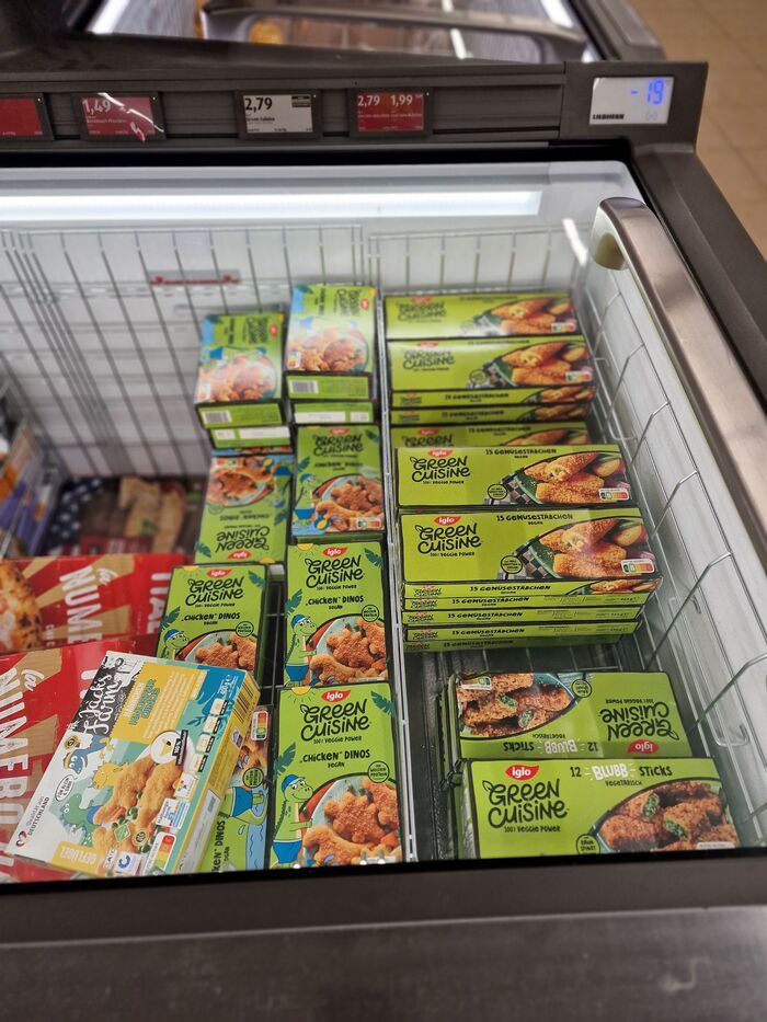      .        . 2   400 . ,  .