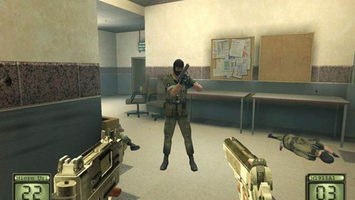 можно даже разные пушки взять в каждую руку. конечно время перезарядки увеличится