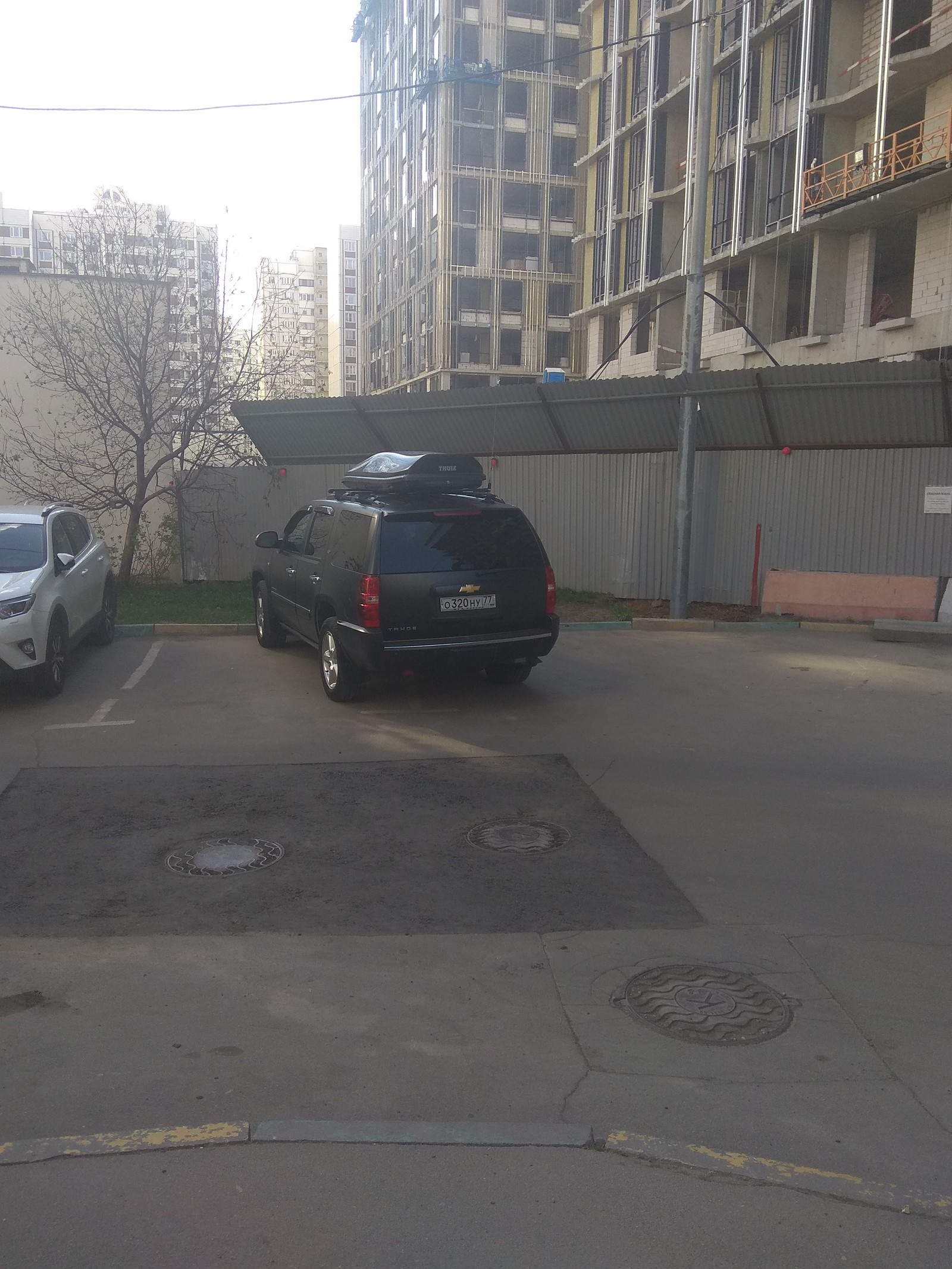 Очередной парковщик | Пикабу