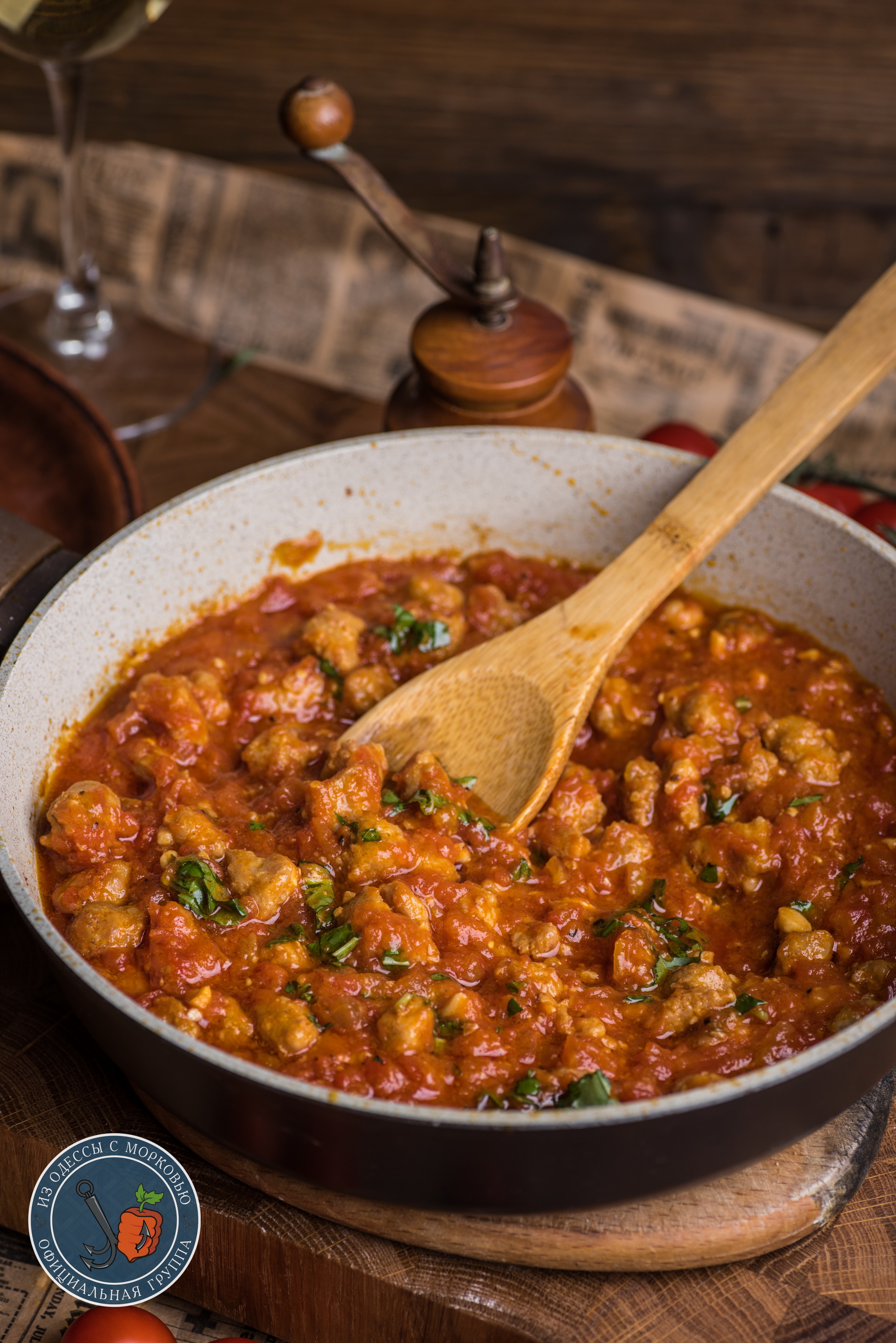 Ригатони с колбасками и томатным соусом. Вселенная: Кухня Семьи Сопрано |  Пикабу