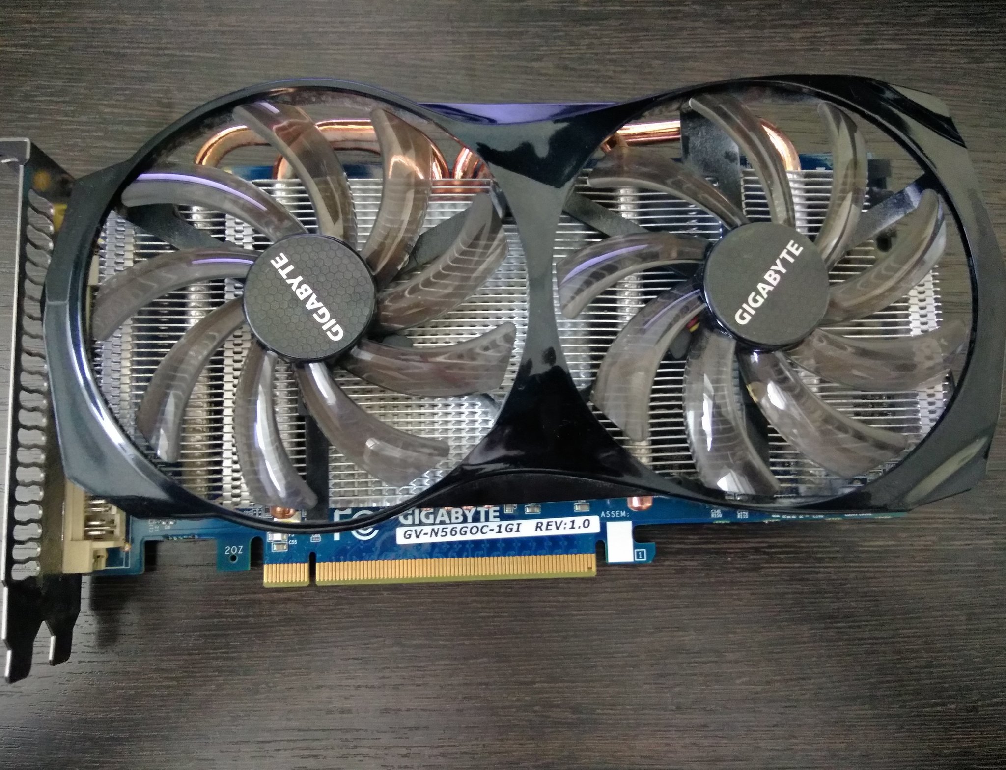 Подгорела gtx 560 1gb | Пикабу