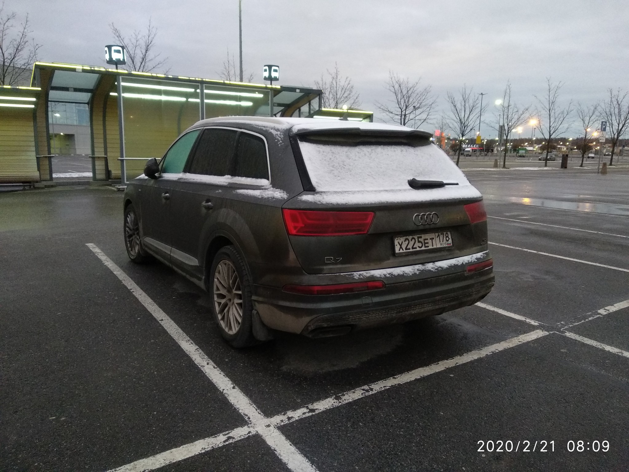 Audi Q7 СПб брошенка | Пикабу