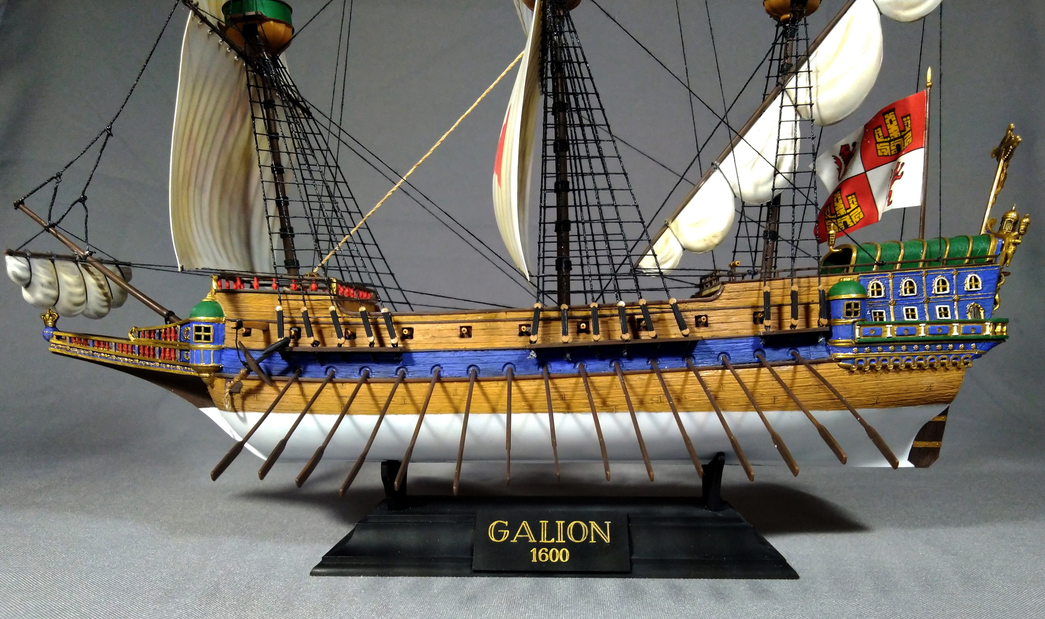 Оченков фрегаты. Венецианский галеас корабль. Корабль Великий галеас. Великий галеас Петра 1. Галеас 17 века.