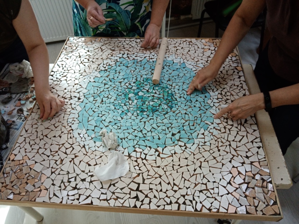 Мозаичный столик | Пикабу