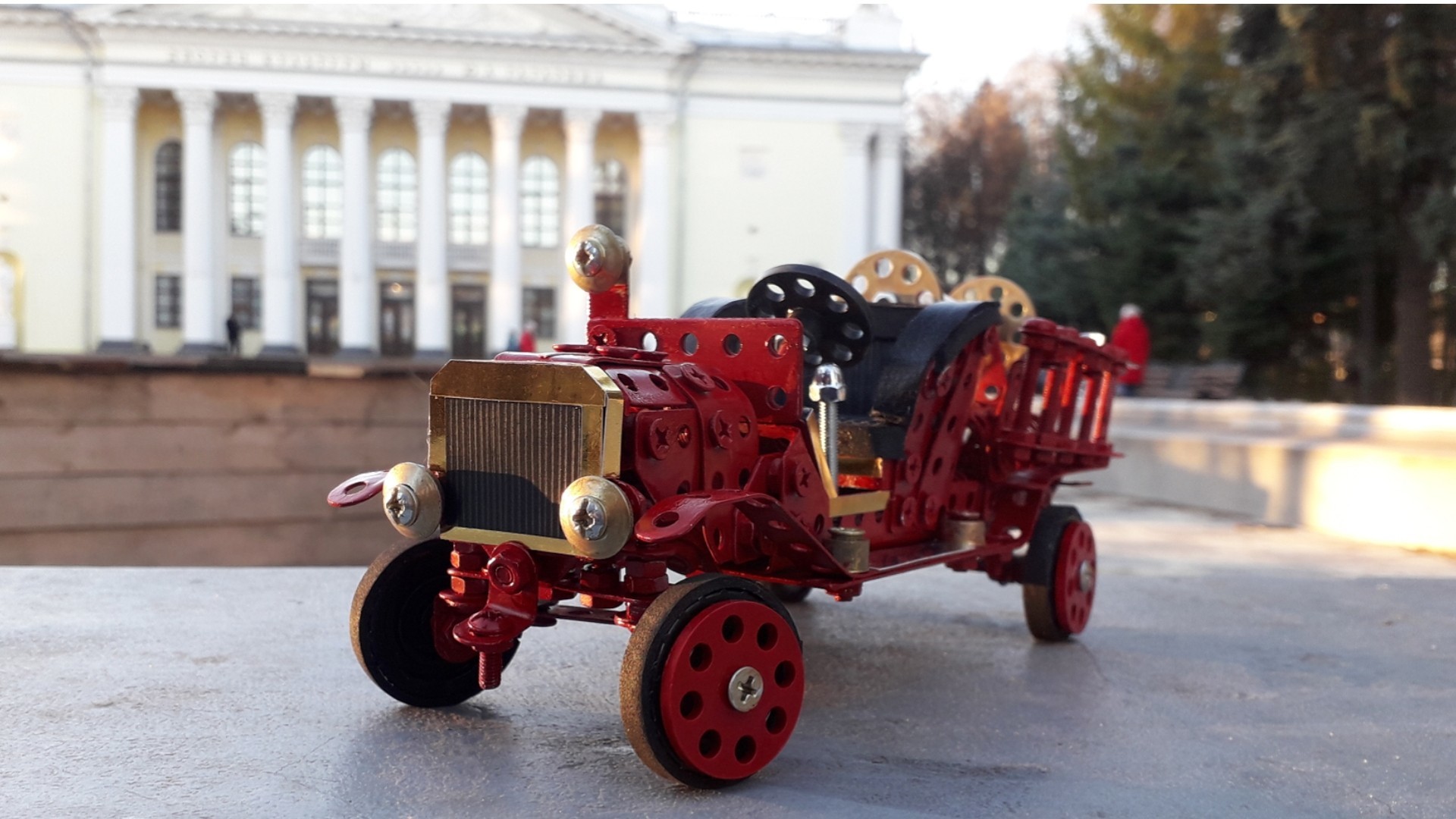 1914 Пожарный Ford Model T из металлического конструктора, резины, кожи и  картона | Пикабу