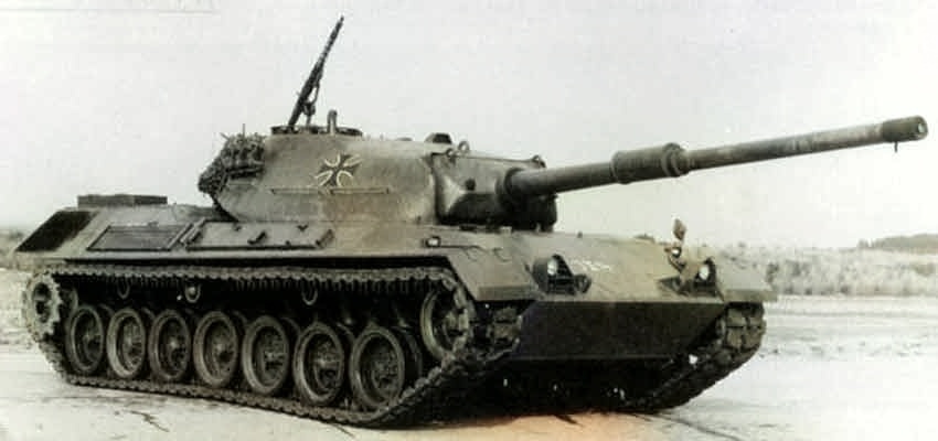 Что за Рушка? Sphpanzer Ru 251 - немецкий опытный легкий танк | Пикабу