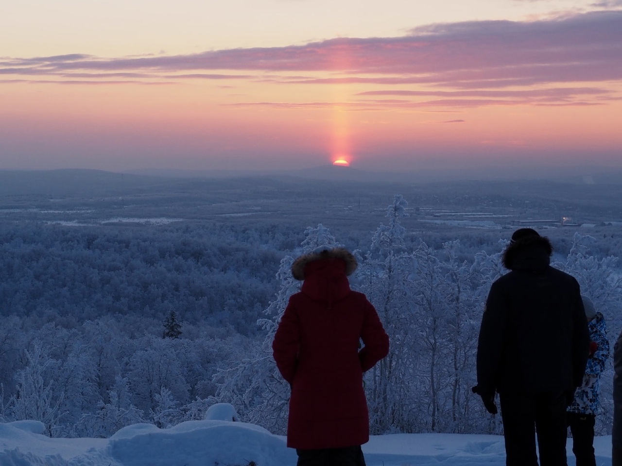 Сегодня, 10 января 2021 года, в Мурманске встречали первое в этом году  солнце | Пикабу