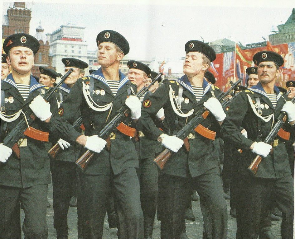 Форма и снаряжение Морской пехоты ВМФ России