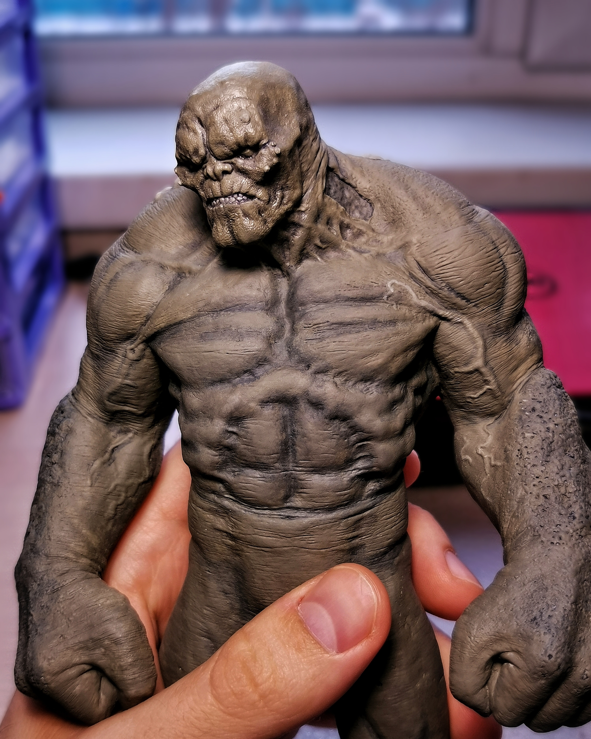 Doomsday figurine (Batman v Superman) in color 