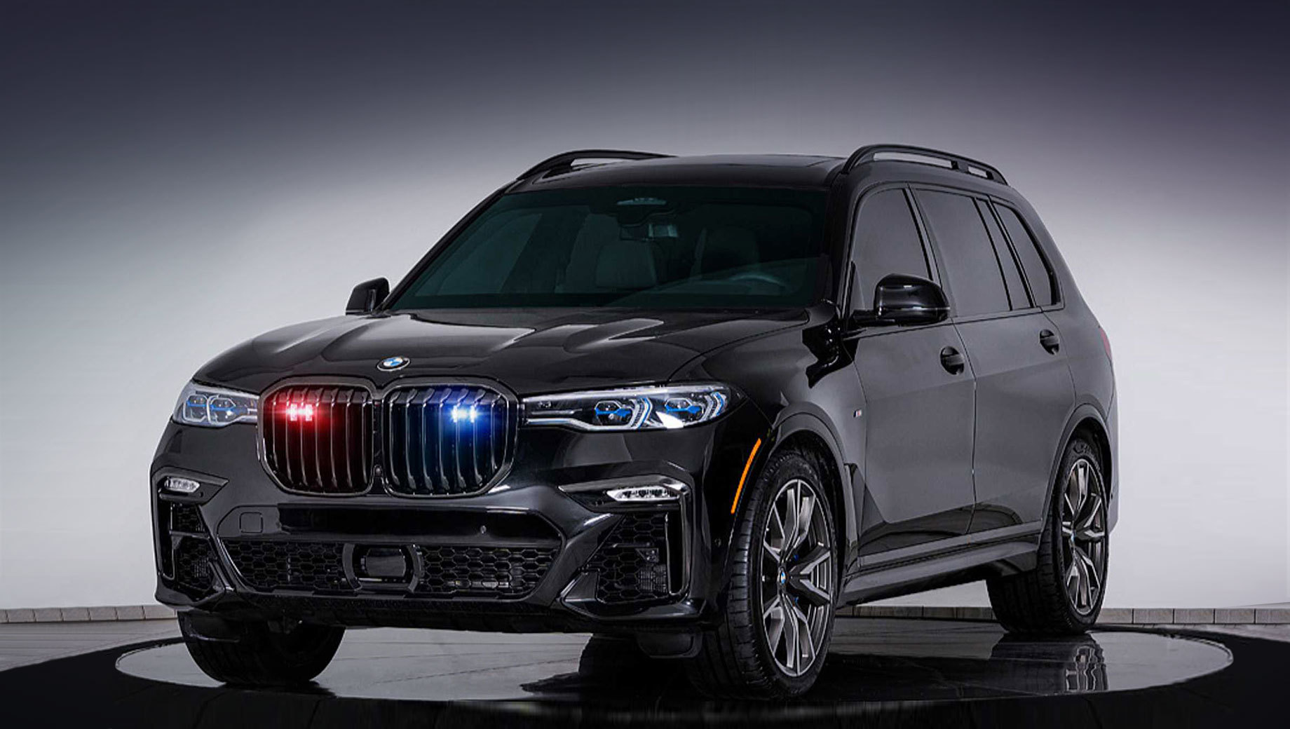 Ателье Inkas первым в мире бронировало BMW X7 M50i | Пикабу