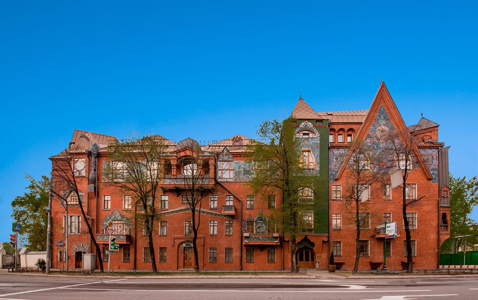 Самые необычные дома в Москве: 10 зданий с адресами и фото | Пикабу