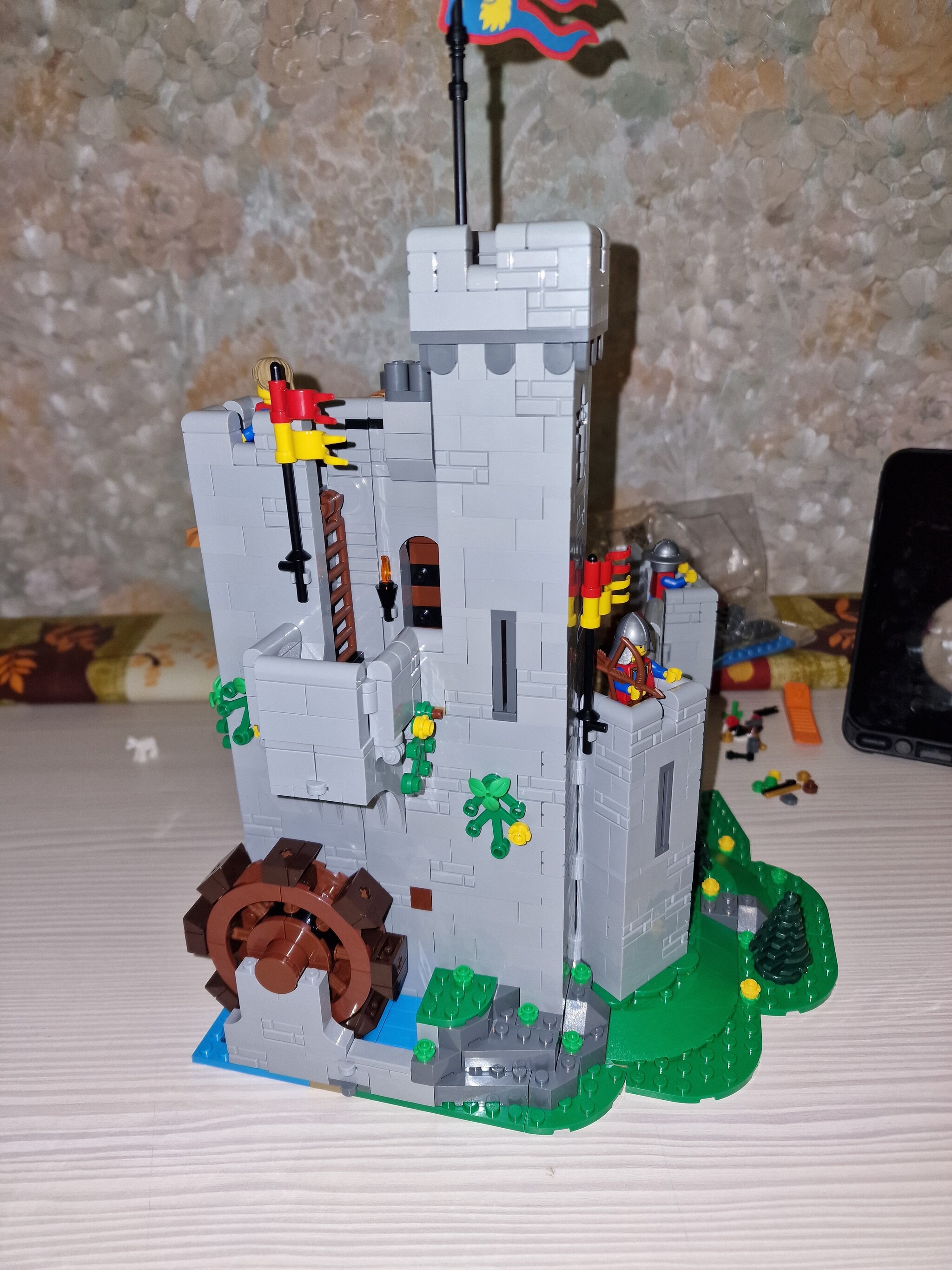 10305 LEGO 