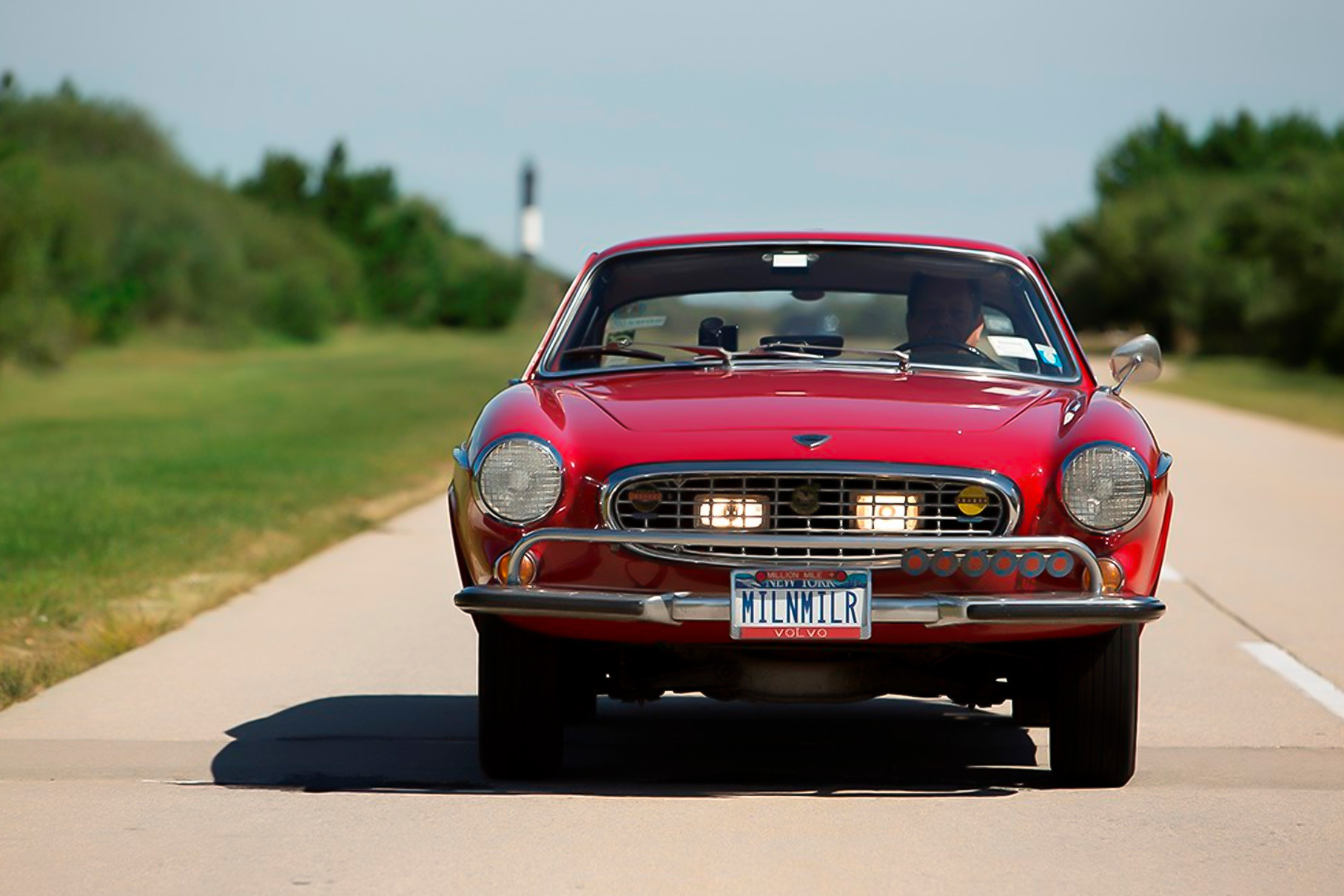 Большие пробеги. Вольво p1800 1966. Ирвин Гордон Volvo p1800s. Volvo 1800s 1966. 1966 Volvo 1800s Ирвин Гордон.