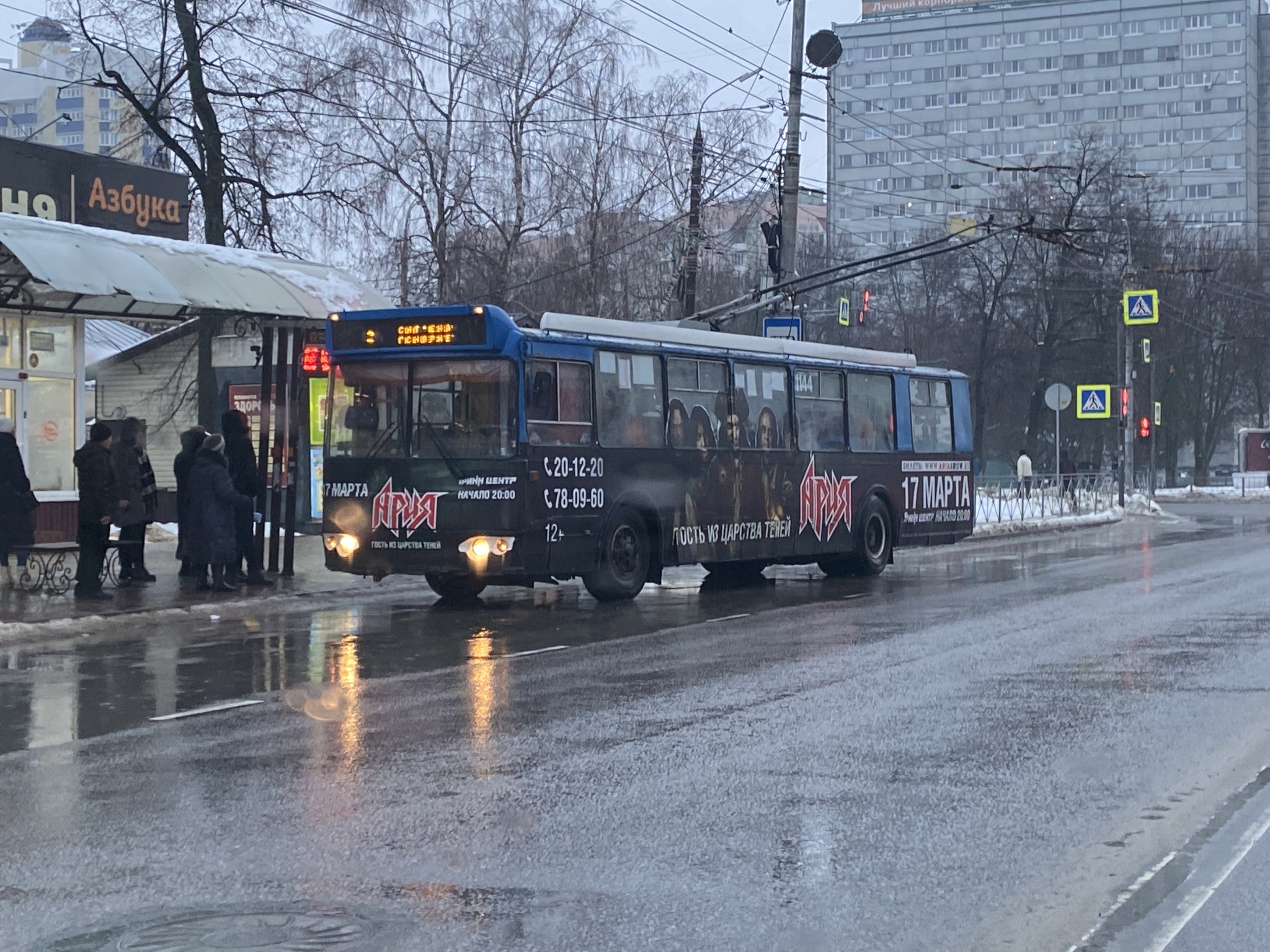 голые девочки в общественном транспорте