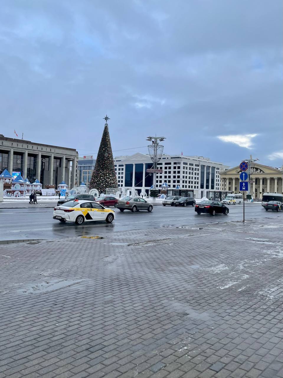 Минск. Декабрь сдаёт права | Пикабу