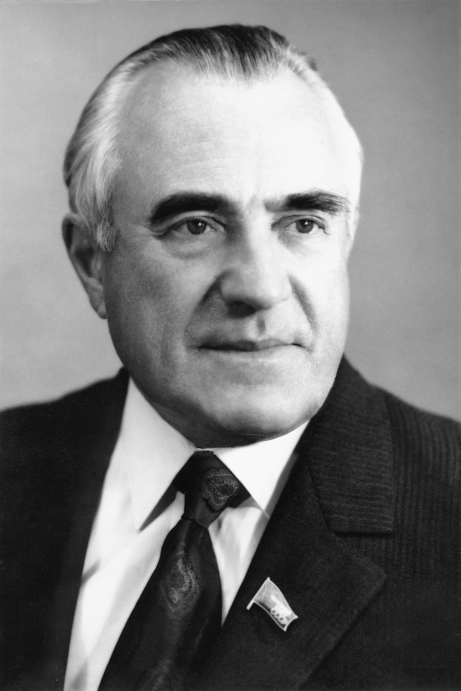 13 февраля 1993 год день недели